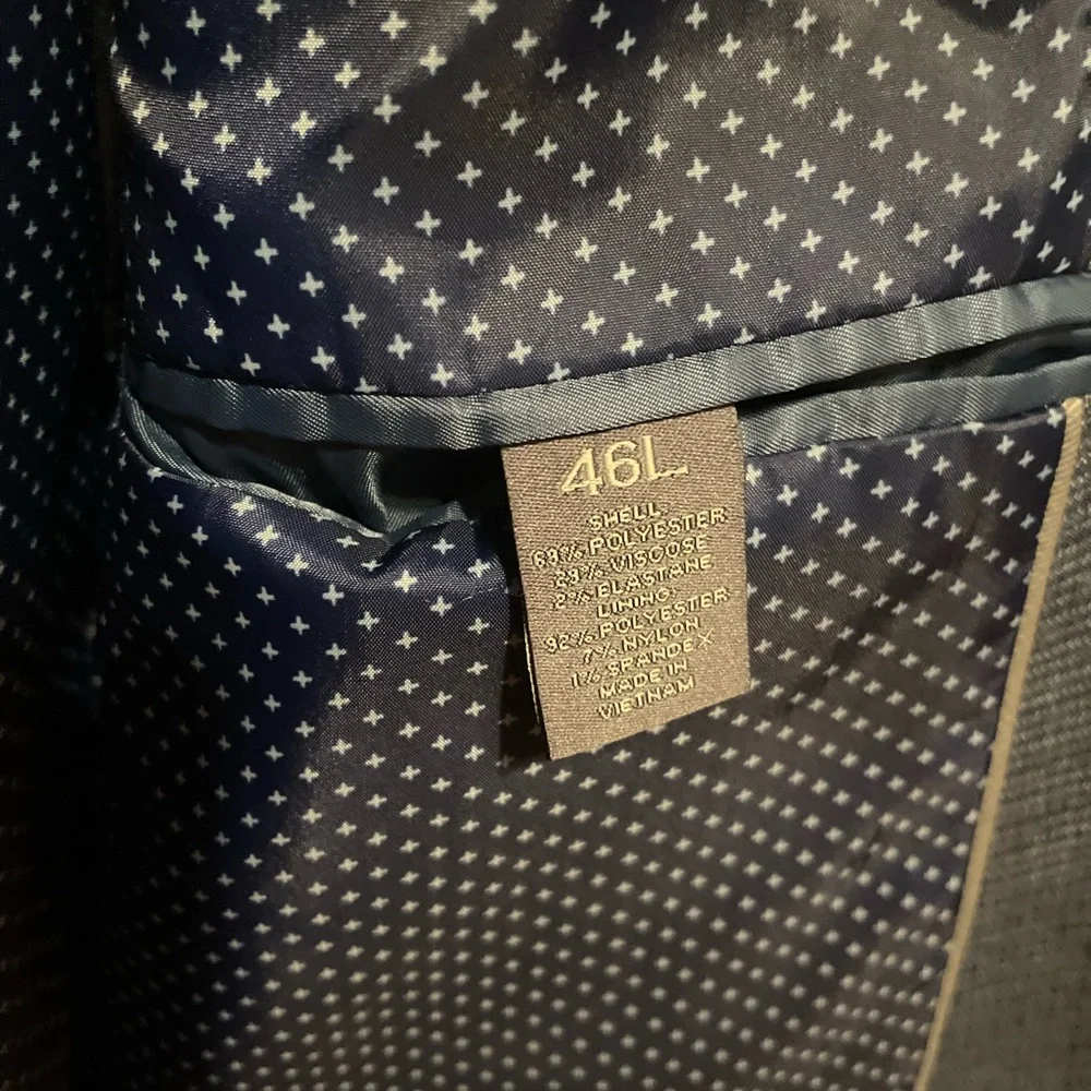 Men's Madison Bluish Gray Blazer
Free Shipping - Picture 6 of 7